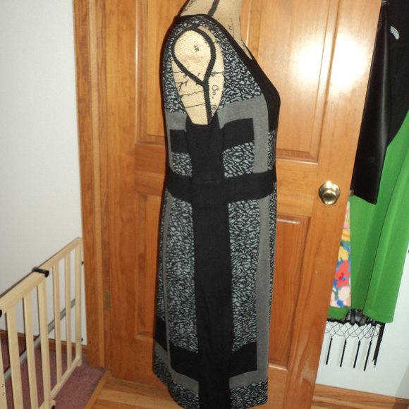 NWT Dress - Picture 5 of 7